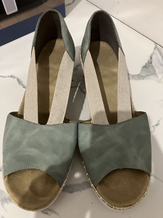 Разгрузка гардероба