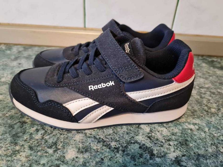 adidasi Reebok baiat