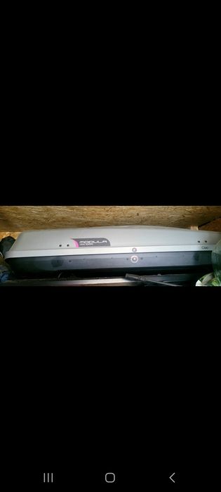 Se vinde : pavilion..cort si portbagaj auto
Pavilion închis  + cort cu