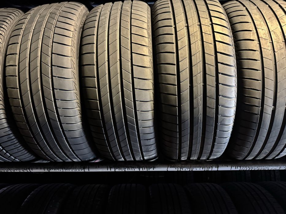 Anvelope 235/55/17 Bridgestone