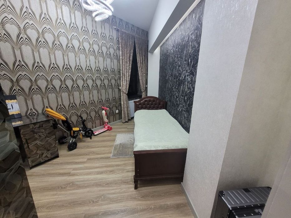 Продам 4 ком Юнусабад 15 квартал Новостройка