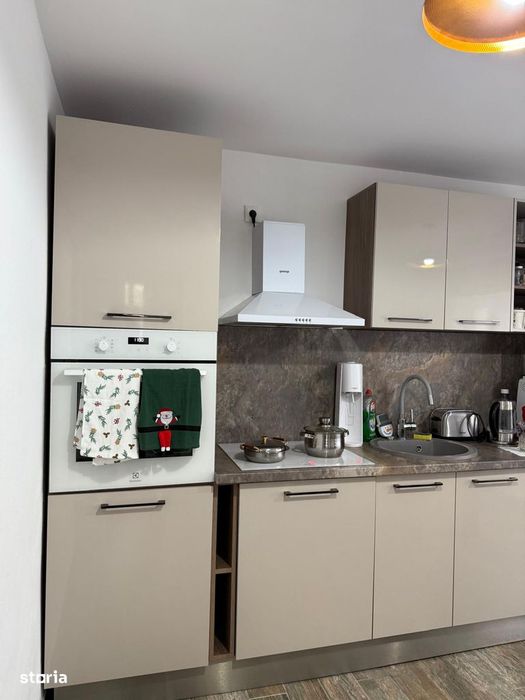 Casă+teren!Casă modernă complet utilată și mobilată – anexe și teren !