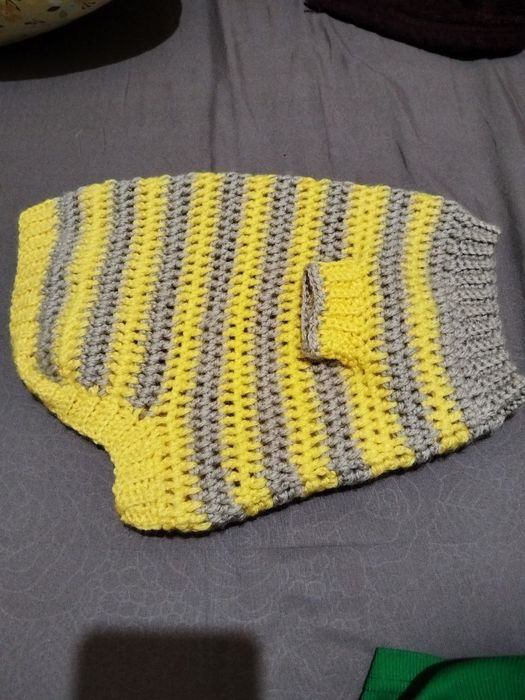 Вязанный свитер для кошек и собак