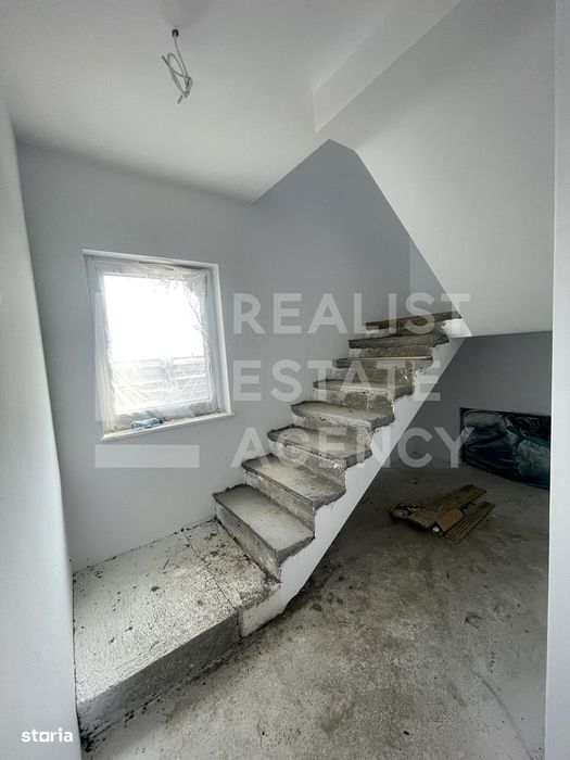 Casă modernă de vânzare, 120 mp utili, teren - 470 mp, Breazu, Iași