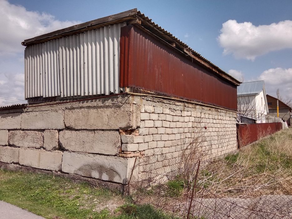 продам участок огорожен