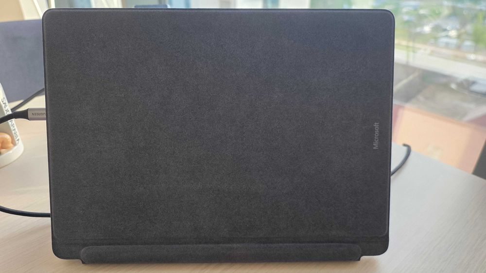 Microsoft Surface Pro 11th Ed Snapdragon X Elite + Keyboard + Pen / Schimb