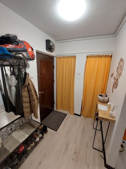 Vând apartament 2 camere
