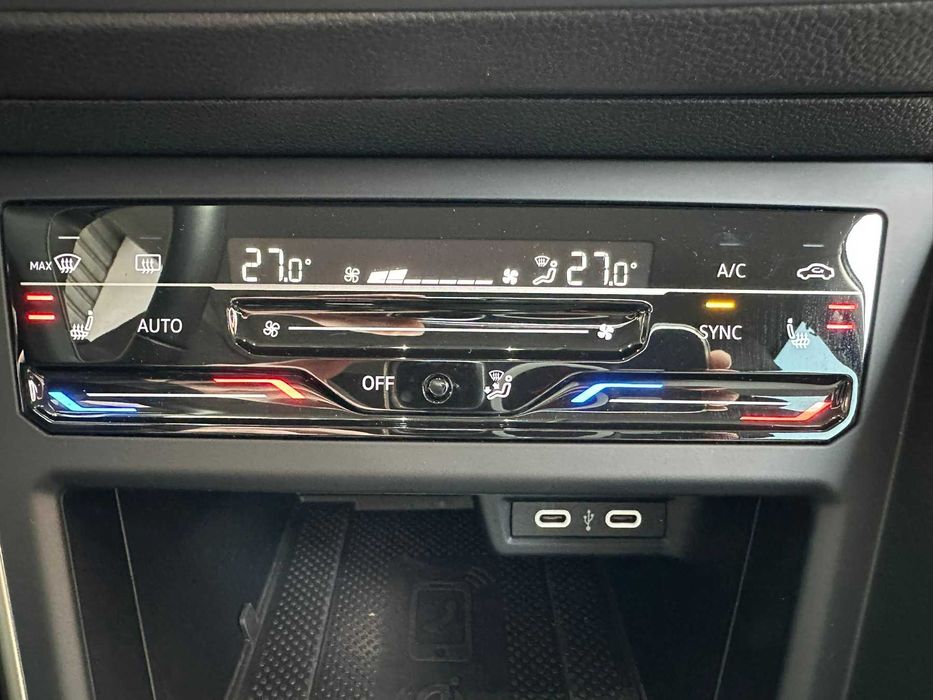 VW Polo MOVE 1.0TSI 95к.с 31000km.НОВА