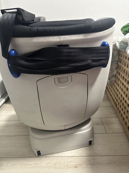 Vand doua scaune auto 250 lei