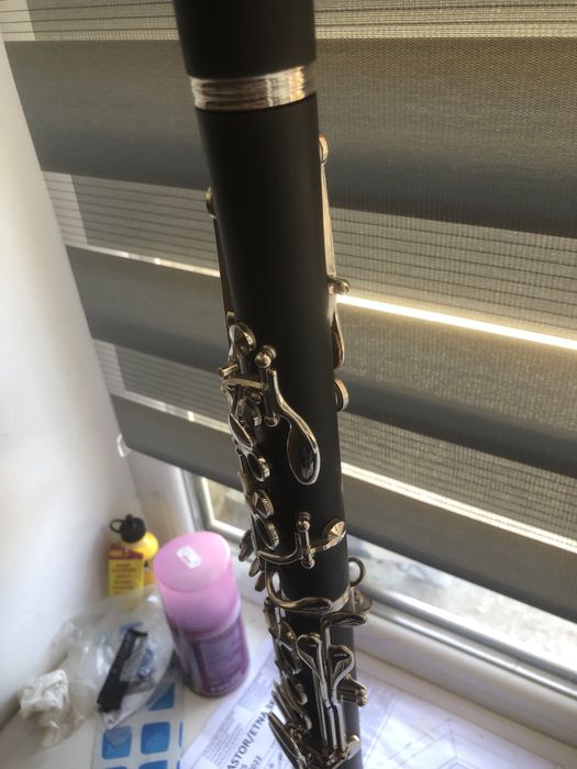 Vand clarinet aproape nou cu geanta propie