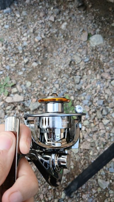 Спиннинг Crocodile 2.1m с катушкой