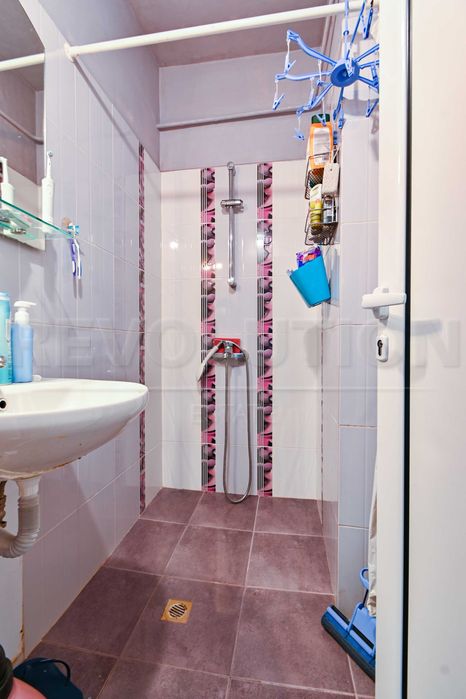 Продава се Двустаен апартамент в София, Борово - 64 кв.м за 2327 €/кв.м - Снимка #13