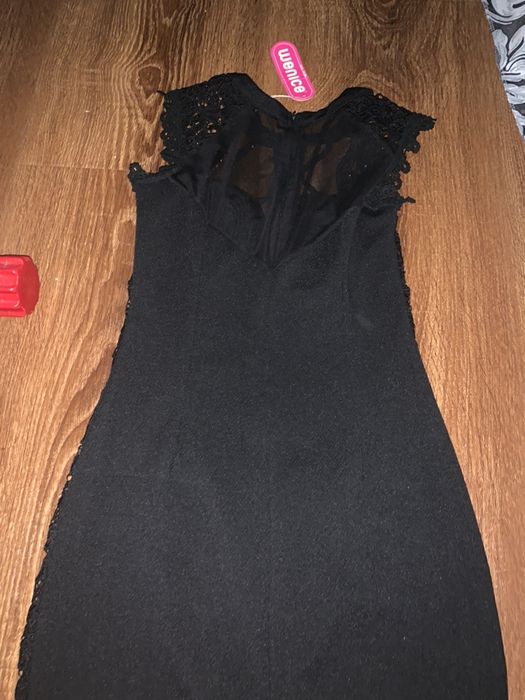 Вечерние мини платья