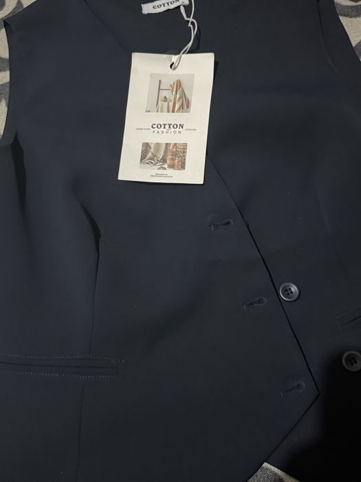 Жилетка темно синий