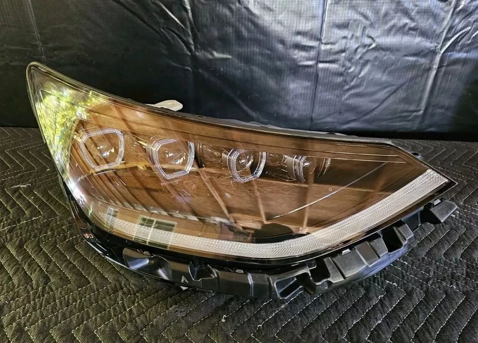 Фары Hyundai Sonata dn8