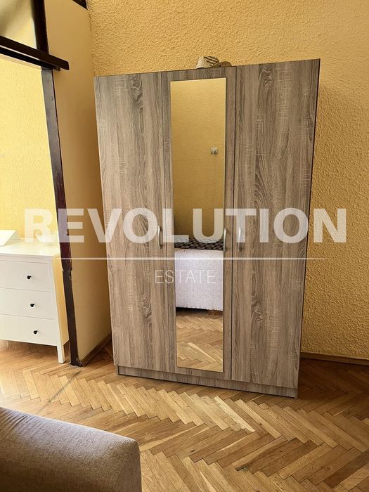 Дава се под наем Двустаен апартамент в Варна, Център - 38 кв.м за 400 € - Снимка #2