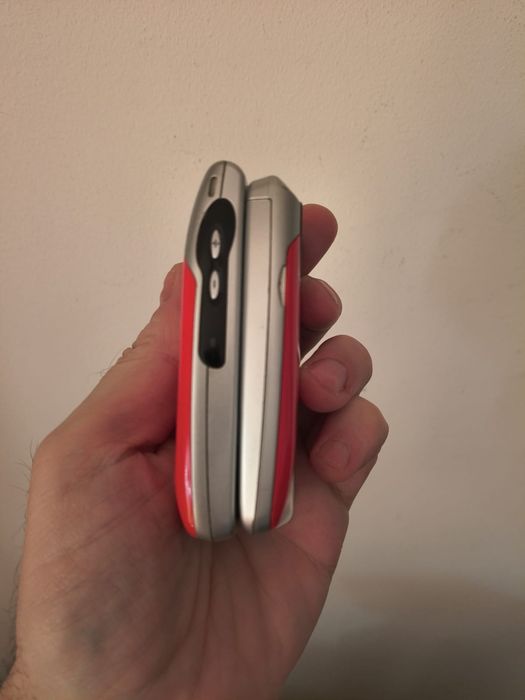 Sony Ericsson z600 ( liber de rețea)