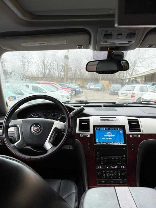 Cadillac Escalade 6.2 benzina