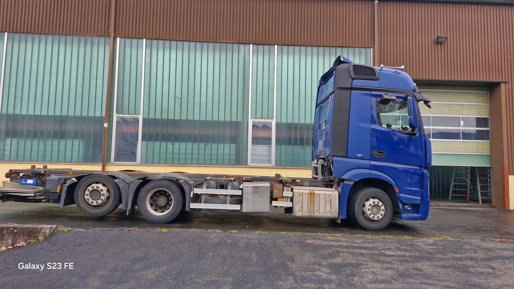 Mercedes Actros 2542 se afla in GERMANIA