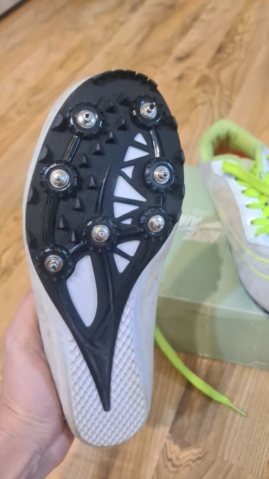 Шиповки для лейкоциттер атлетики