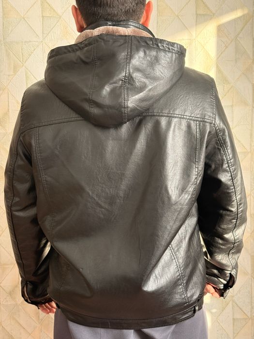 Продам куртку зимнюю