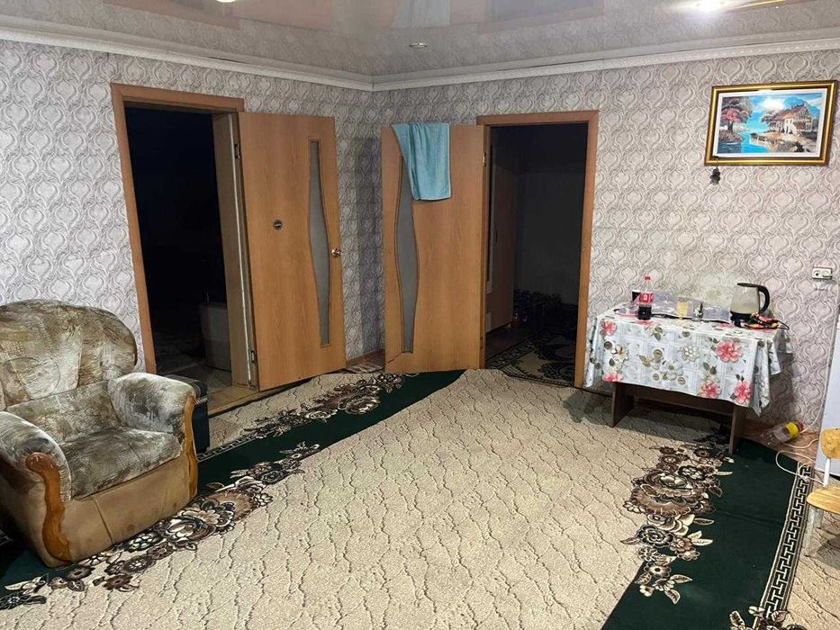 Продам просторный дом для большой семьи.