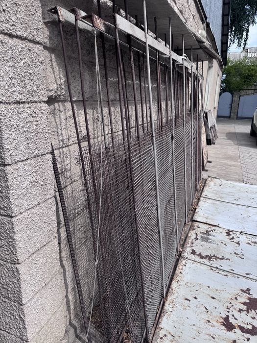 Забор сетка б/у  14 метров