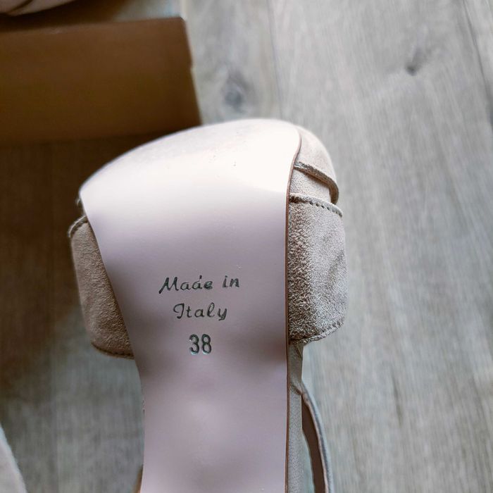 Sandale elegante din piele (mărimea 38)