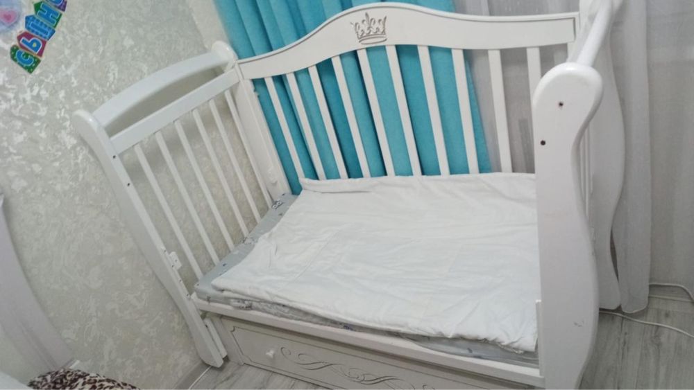 Продам детскую кроватку