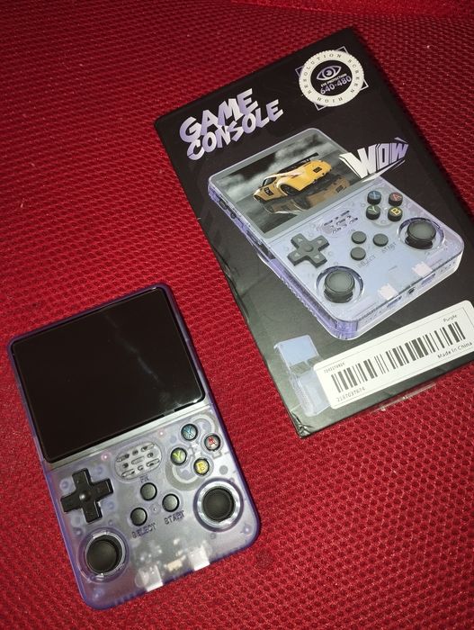 Игровая ретро консоль  R36S