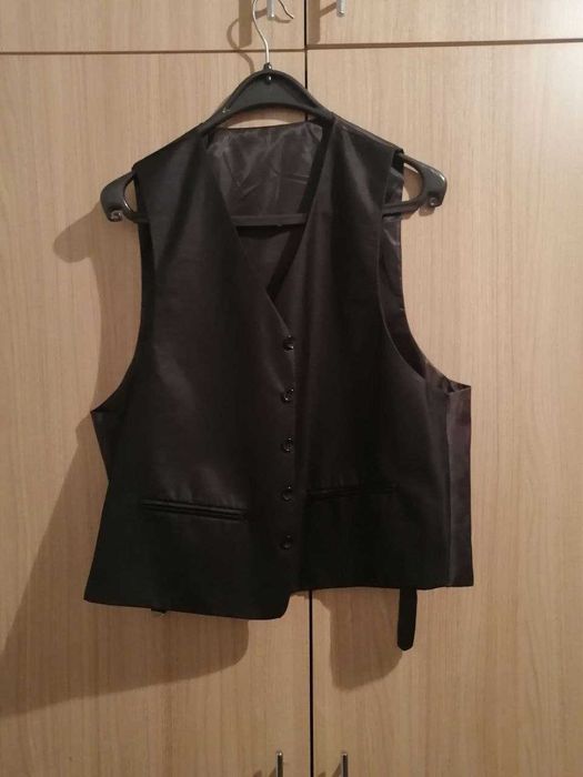 Костюм тройка Новый