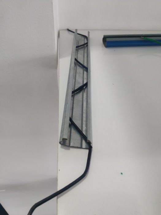 Для теплицы зажим,профил,клипса.