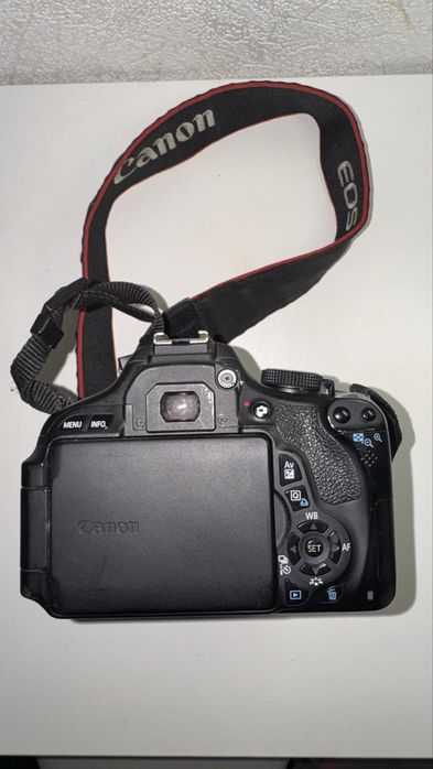 Продам canon 600D