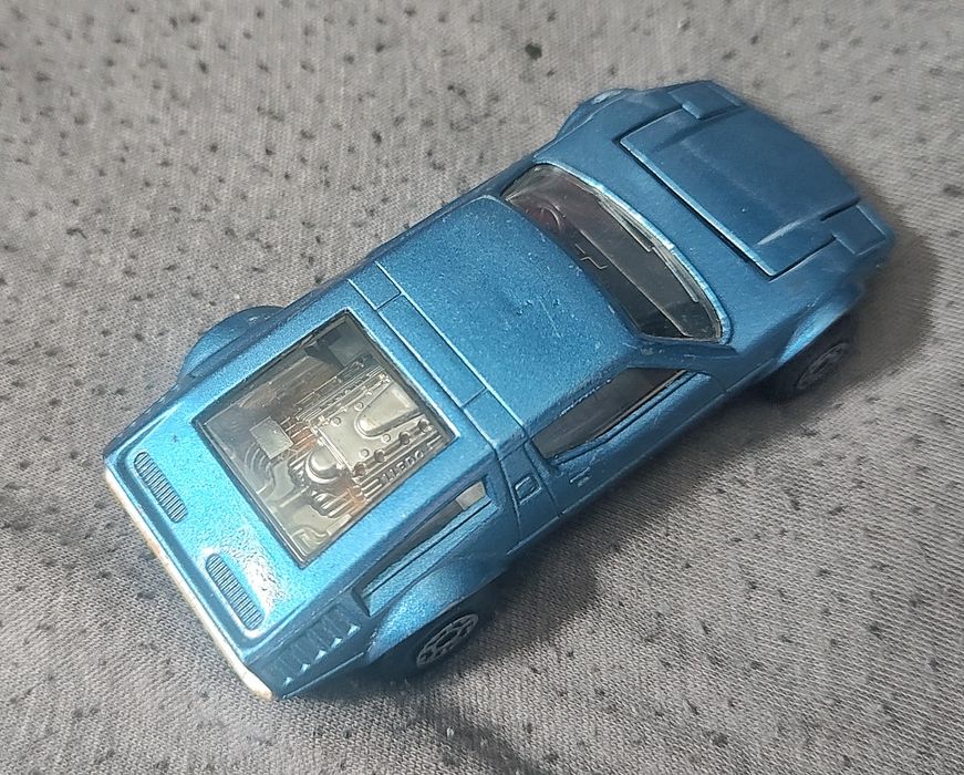 Matchbox SuperKings Maserati Bora