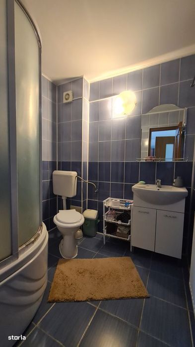 Casă de vânzare în Curtea de Argeș.