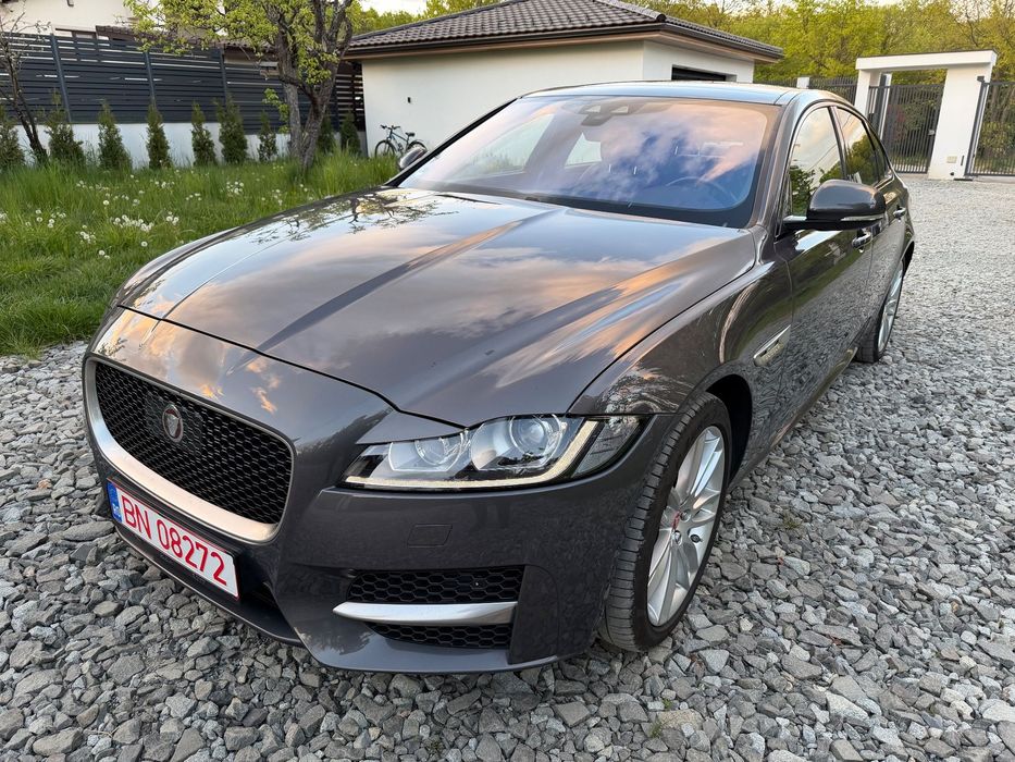 Jaguar XF