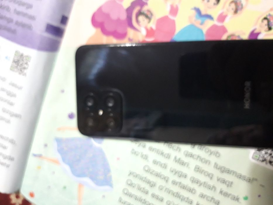 Telfon honor x8 6/128