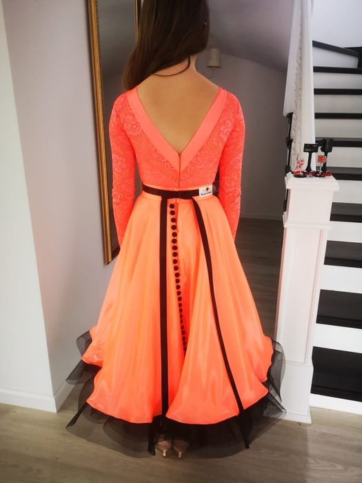 Rochie Standard și Latino