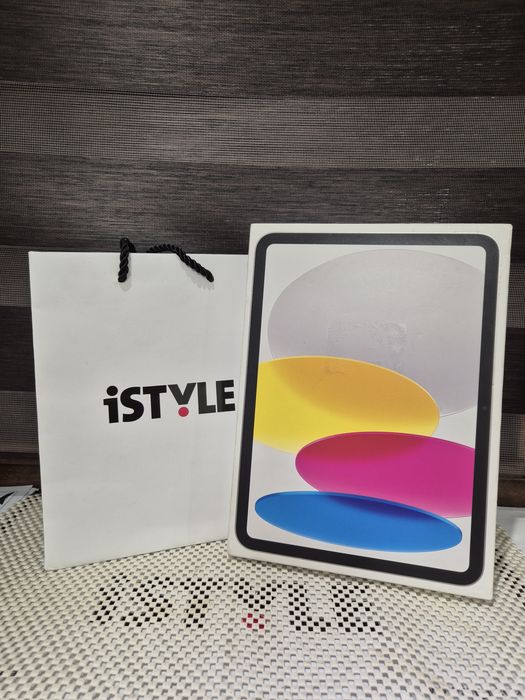 iPad (A16) Generația 11, Silver / Argintie, La Cutie, Garanție 2027, 4 Cicluri,  Ca Nouă