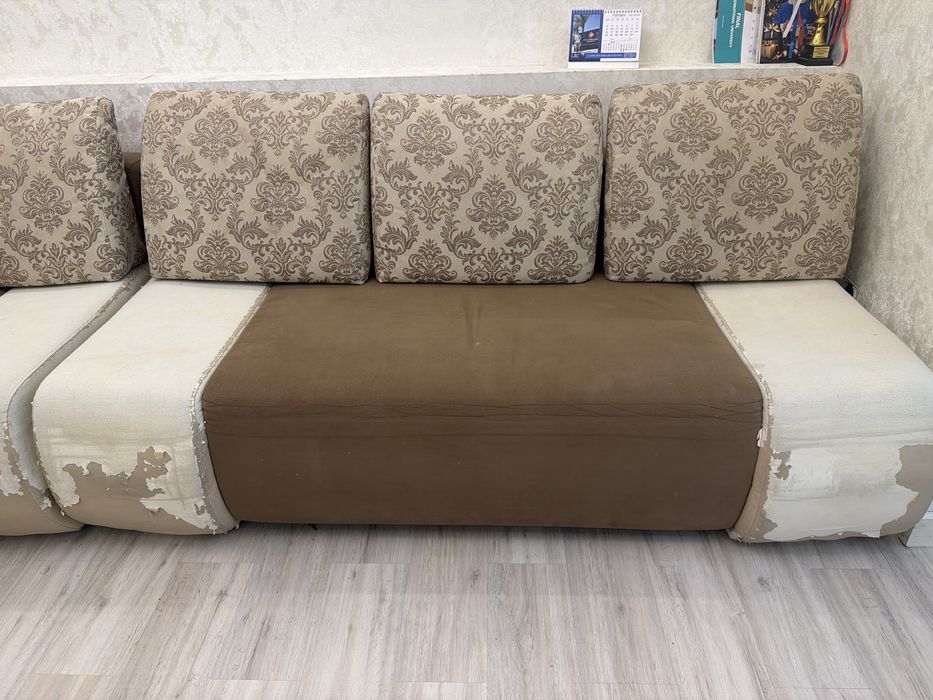 Срочно Диван 2штук недорого отдам