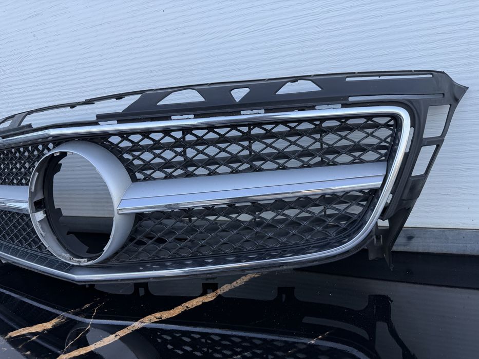 Оригинална решетка за мерцедес Mercedes Cls W218