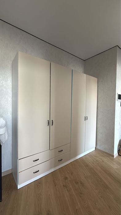 Продается два шкафа