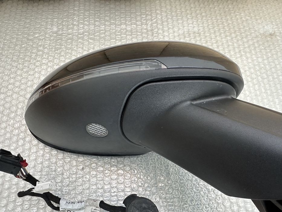 Oglinda dreapta Porsche Macan : Blind Assist, Rabatare, Electrocrom