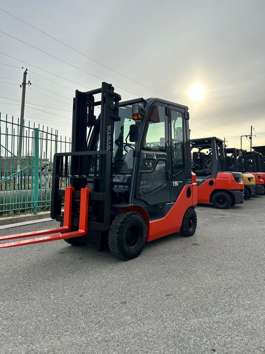 Вилочные погрузчик Автокара