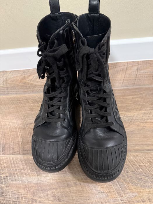 Оригинални боти на Fendi