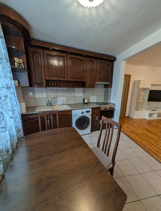 Дава се под наем Тристаен апартамент в Пловдив, Младежки Хълм - 70 кв.м за 450 € - Снимка #1