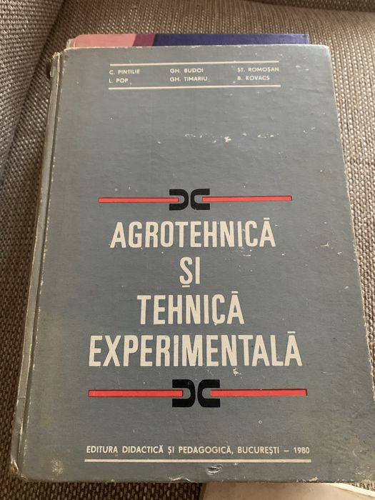 4 Carti vechi despre zootehnie la alegere -40 lei