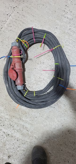 Cablu  trifazic 25 m