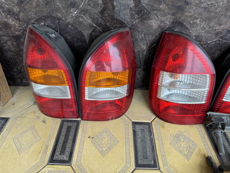 Задний стоп опель зафира а
