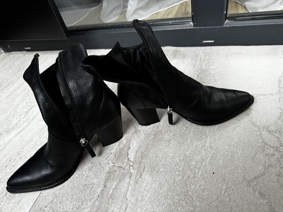 Ciocate Zara din piele